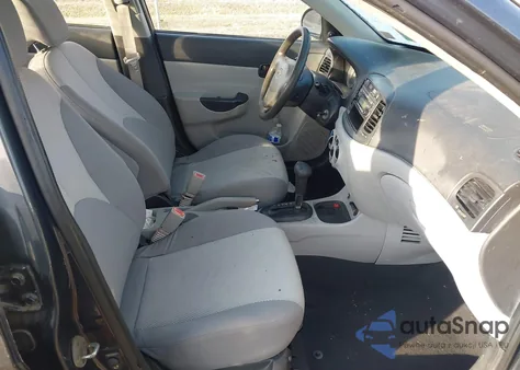 2009 Hyundai Accent Gls z USA, uszkodzony, nr VIN KMHCM46C99U316976